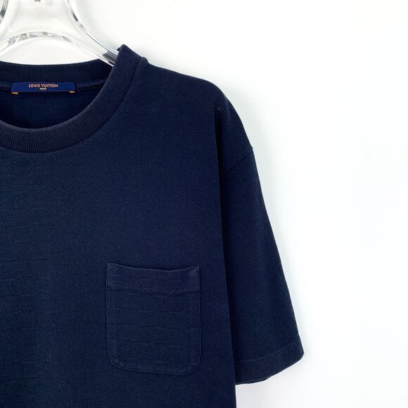 CM0453 Louis Vuitton Navy Textured Short Sleeve T-Shirt With Chest Pocket - Picture 3 of 8